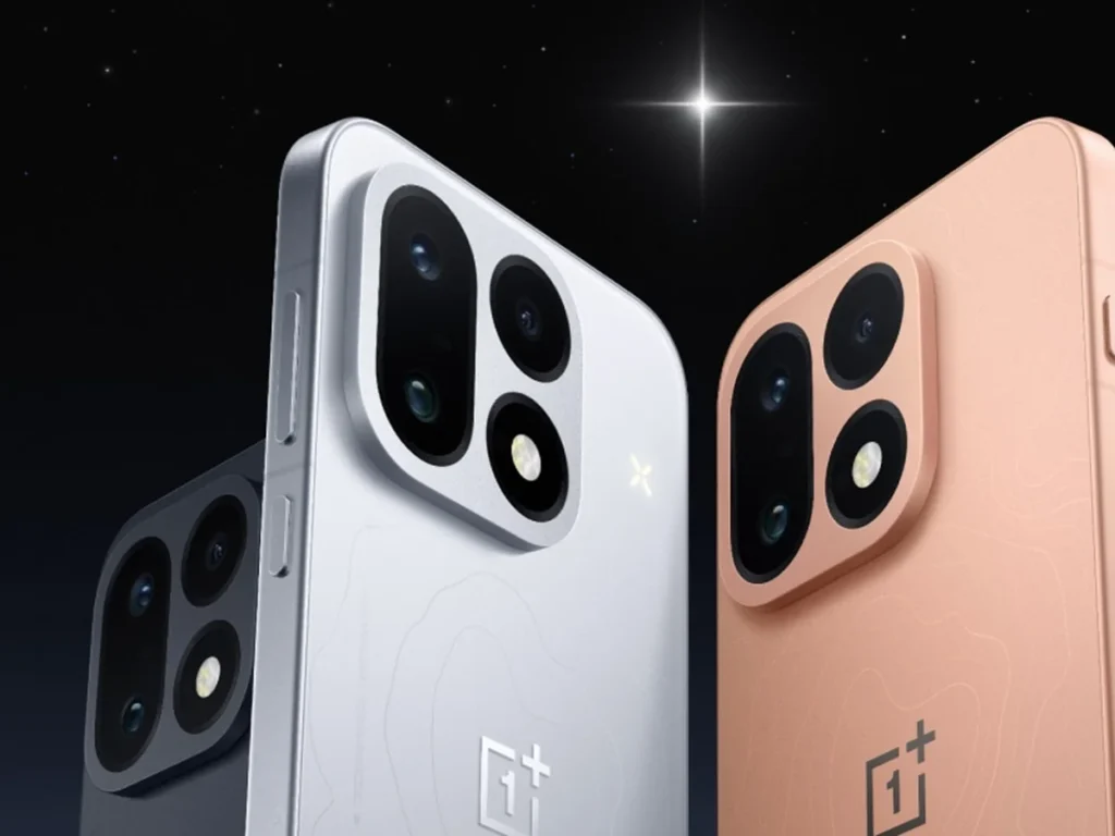 Detail zadných fotoaparátov OnePlus 16 v striebornom, oranžovom a tmavom vyhotovení