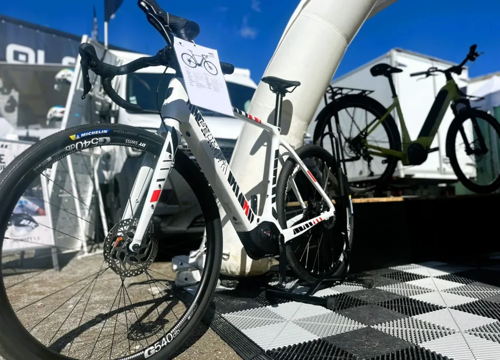 Gravelový elektrobicykel Peugeot eG01 s pohonom Bosch